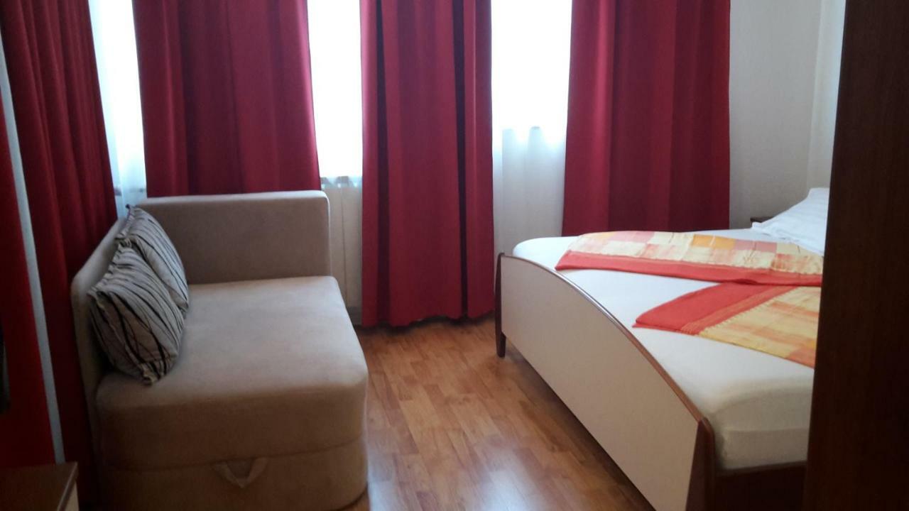 As Brela Hotel Luaran gambar